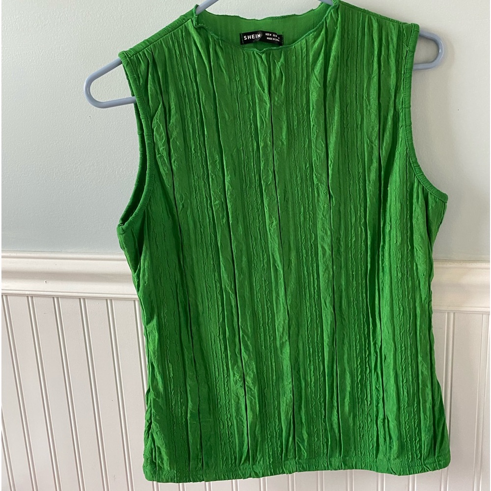 SHEIN stretchy green shirt